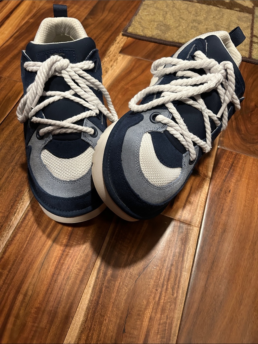 UGG Lo Lowmel: Deep Ocean / Whale Sz13 Sneakers